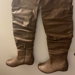 Top Moda Knee High boots NWOT size 9